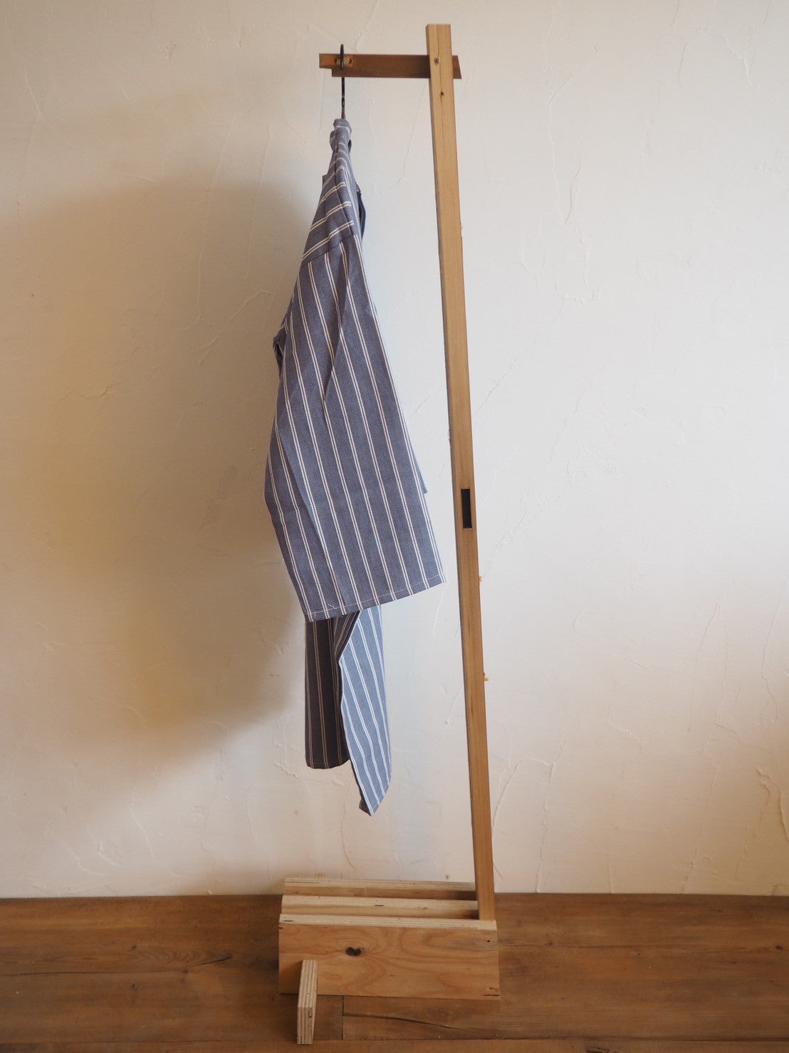 壁立てハンガー